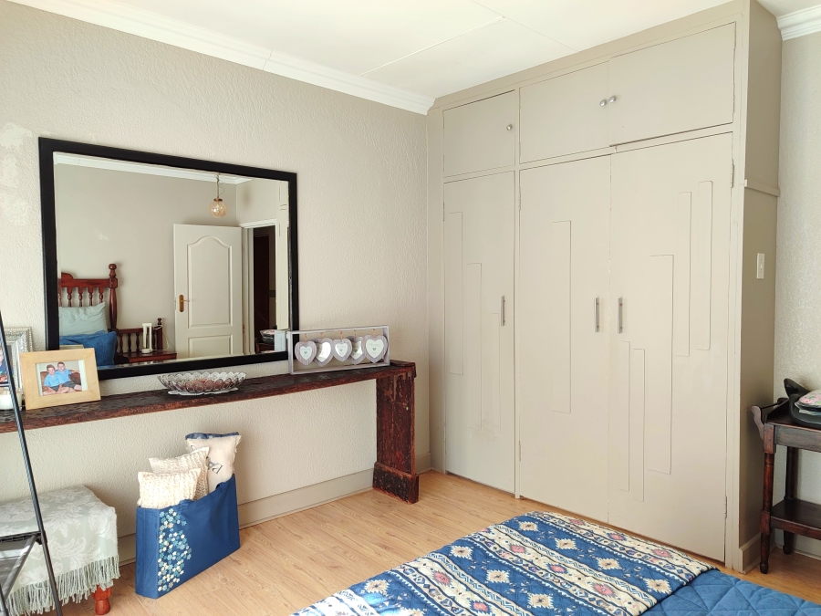 6 Bedroom Property for Sale in Doringkruin North West